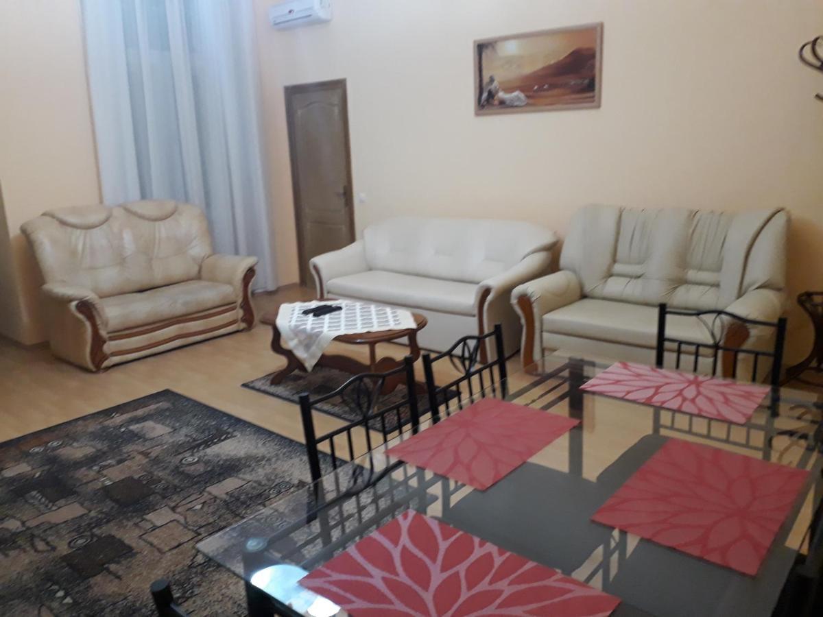 Piac Utcai Apartman Debrecen Luaran gambar