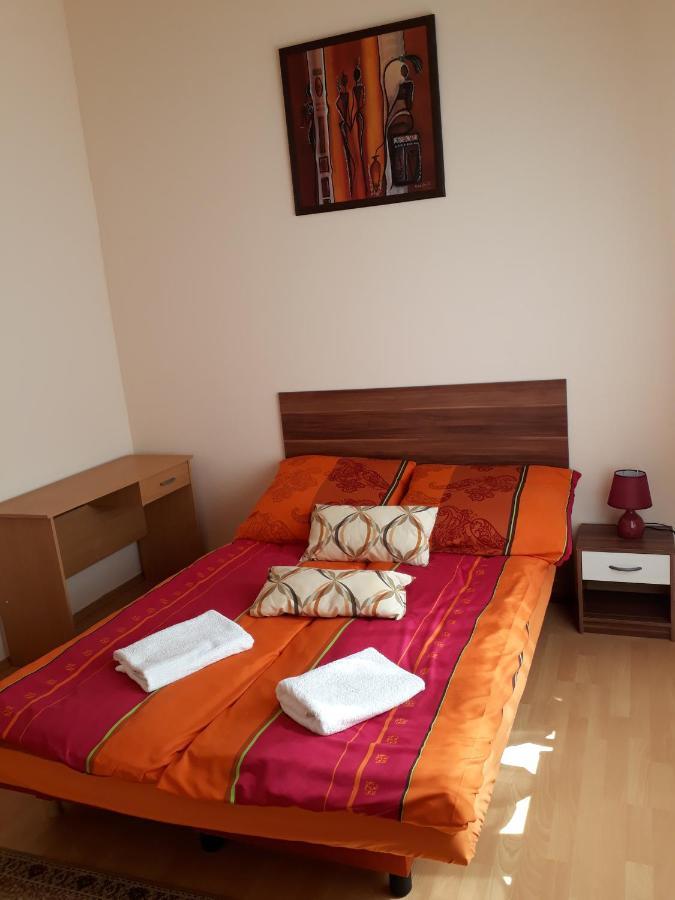 Piac Utcai Apartman Debrecen Luaran gambar