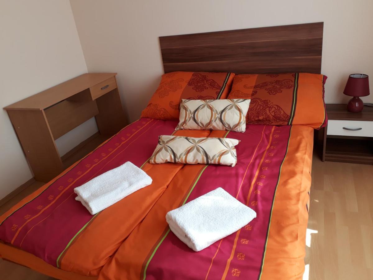 Piac Utcai Apartman Debrecen Luaran gambar