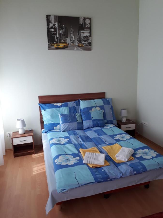 Piac Utcai Apartman Debrecen Luaran gambar